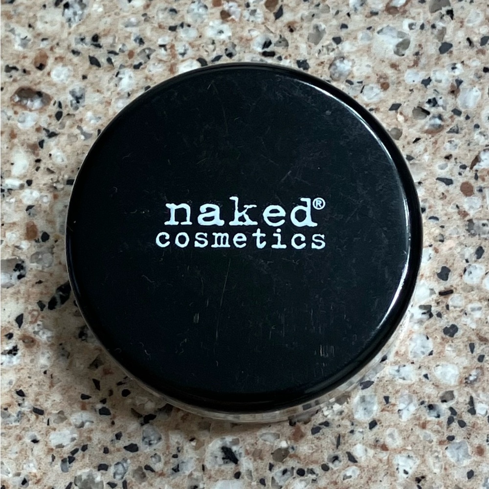NAK Black Setting Powder Makeup Essential